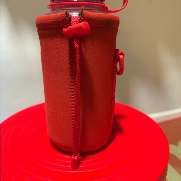 Supreme 32oz Nalgene Bottle - Picture 2 of 3